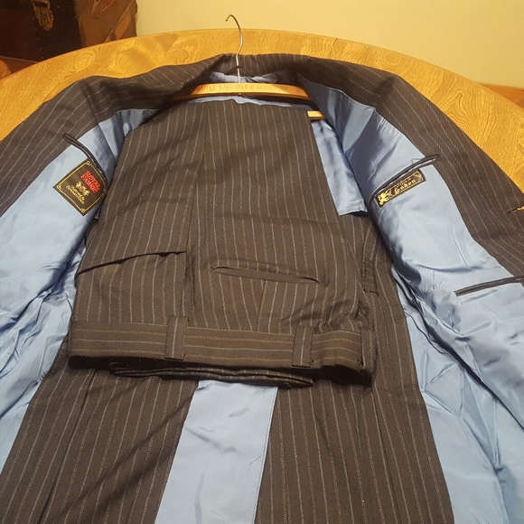 FOREMAN & CLARK DARK BLUE PINSTRIPED SUIT - Picture 4 of 13